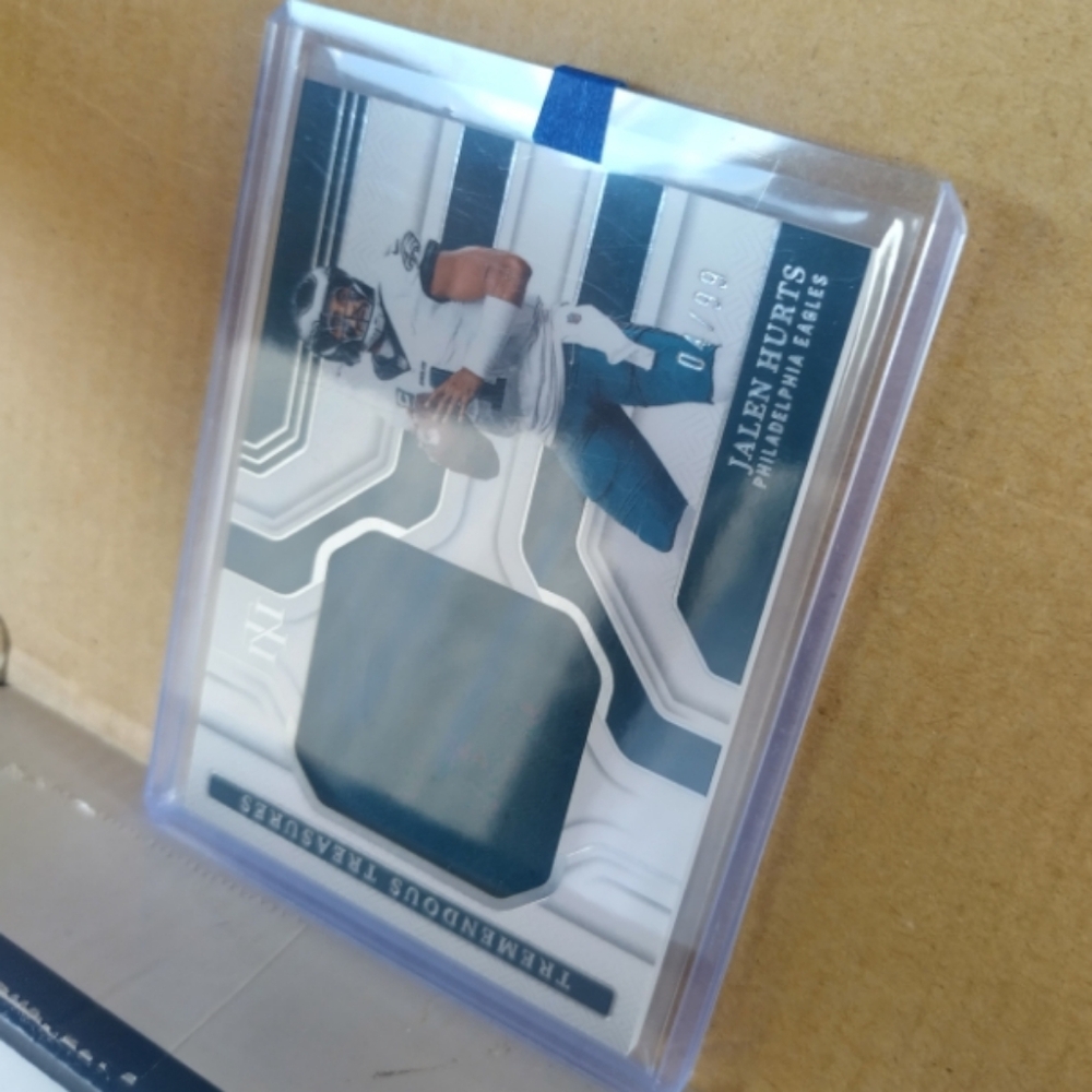 🏈🏆Jalen Hurts "Tremendous Treasures Green Patch - 04/99 Insert" Card🏆🏈 - Picture 2 of 5
